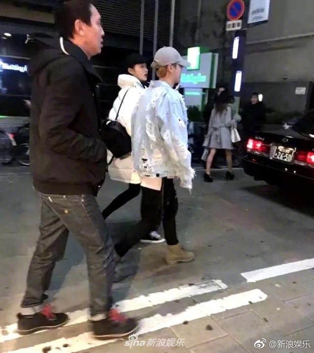 Sợ độ cao và máy bay, nhưng vì tình yêu, Luhan vẫn chiều lòng bạn gái đi du lịch Nhật Bản